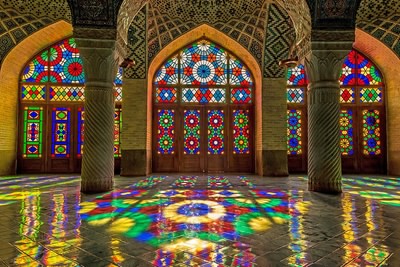شبستان زیبای مسجد نصیرالملک شیراز
