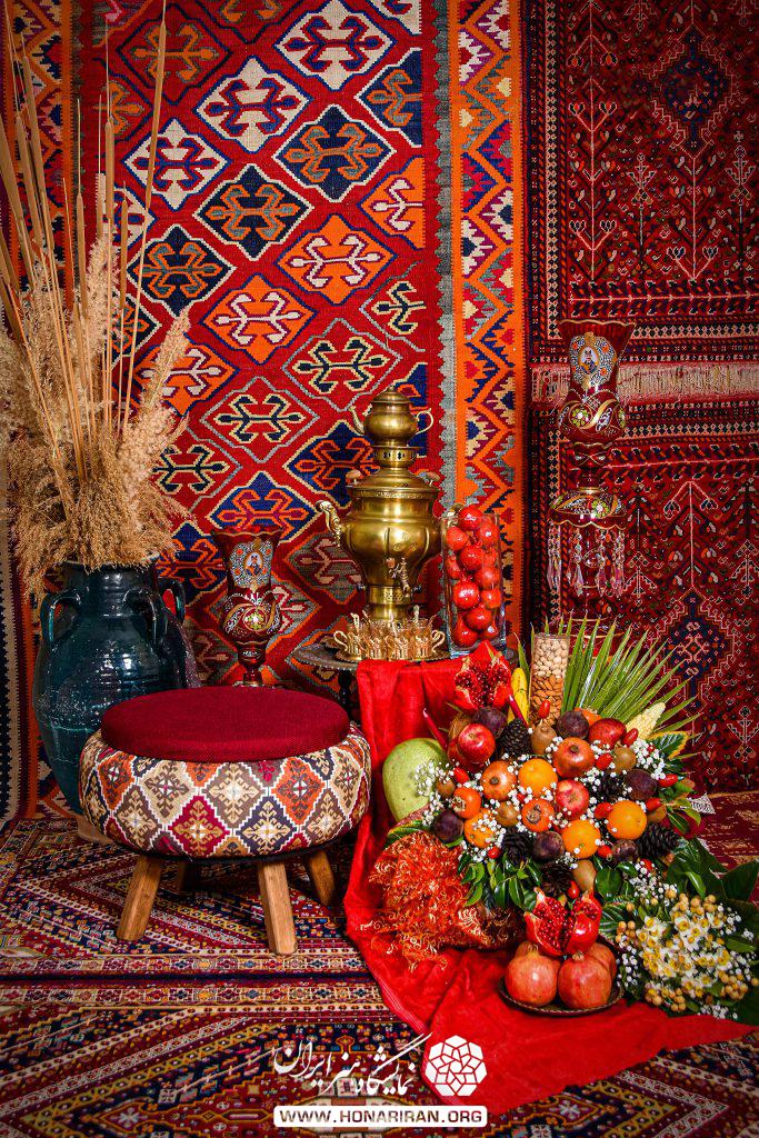 بکگراند مناسب طراحی سنتی و یلدا