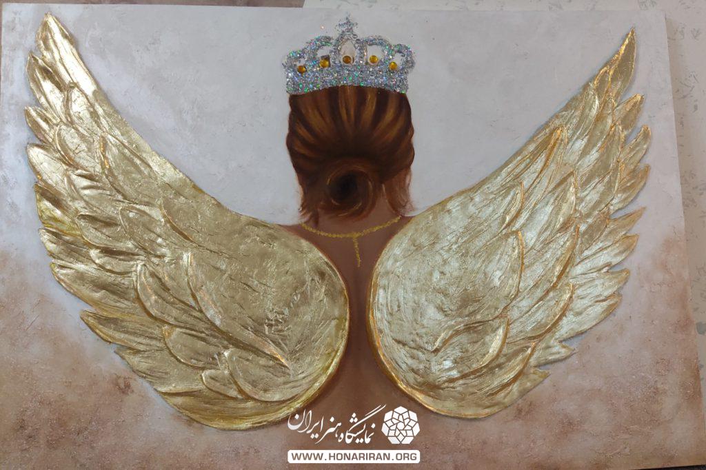 تابلو برجسته فرشته با بال های طلایی