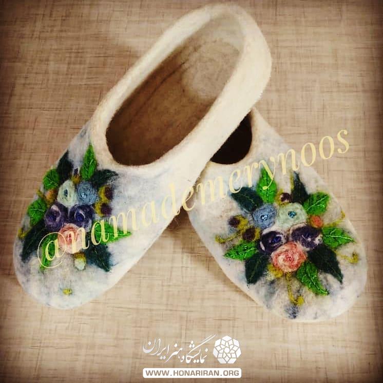 پاپوش نمدی طرحدار در رنگ های متنوع