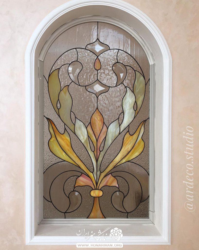 ساخت شیشه و آیینه های اوپال اروپایی