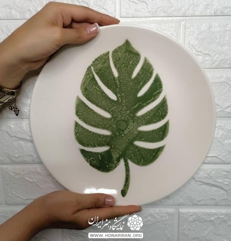 بشقاب سرامیکی طرح برگ