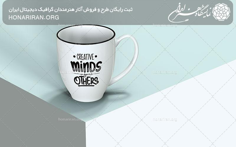 موکاپ ماگ سفید زیبا بر روی میز