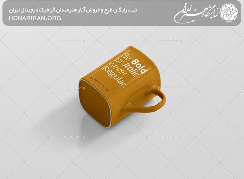 موکاپ ماگ ساده افتاده بر روی زمین