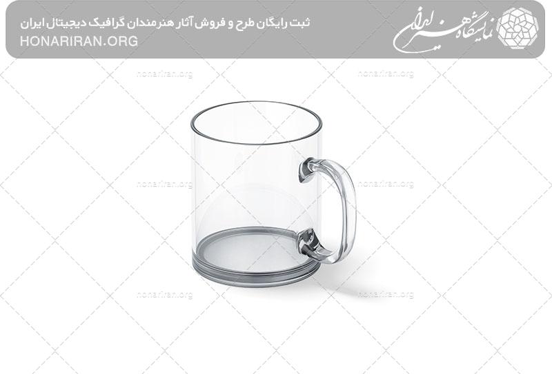 موکاپ لیوان شیشه ای دسته دار به شکل مربع در پس زمینه سفید