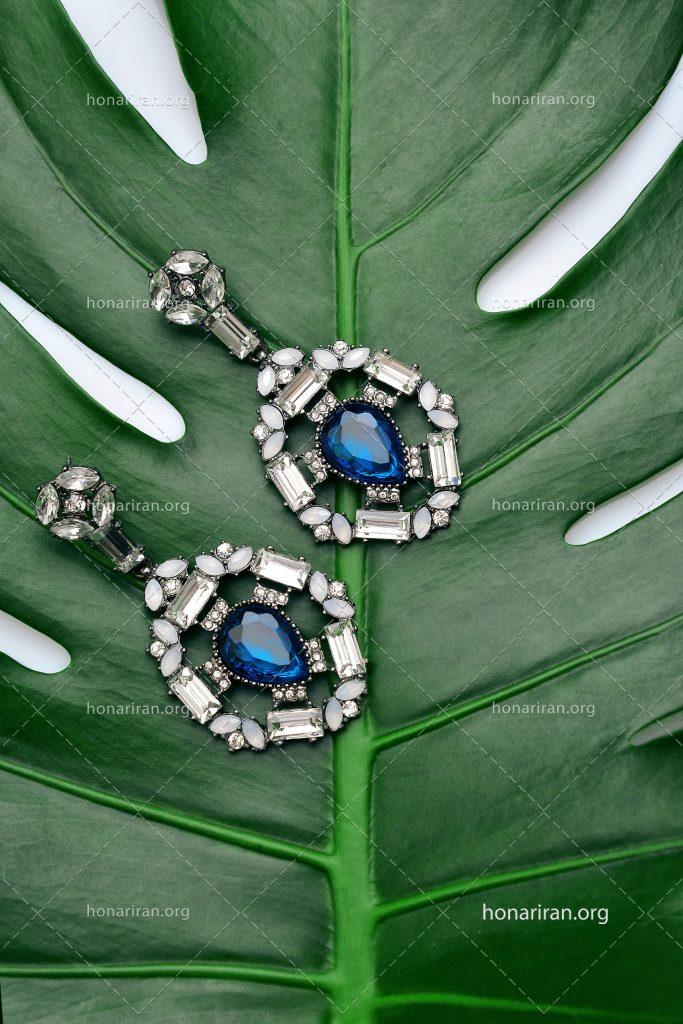 عکس با کیفیت گوشواره های زیبا با نگین آبی