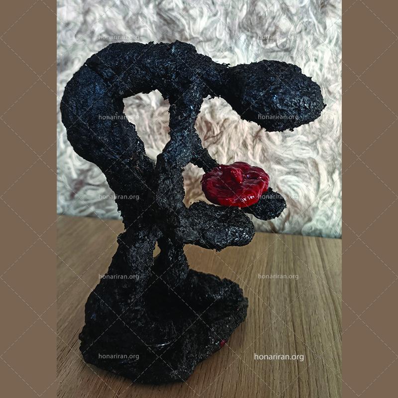 مرد و ماسک چهره