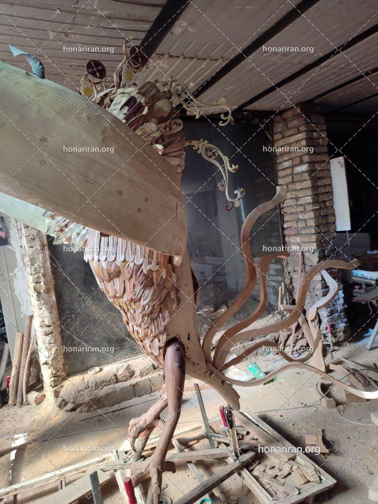 مجسمه سیمرغ