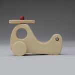 اسباب بازی چوبی دارمازو مدل هلی کوپتر کاج