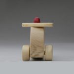 اسباب بازی چوبی دارمازو مدل هلی کوپتر کاج