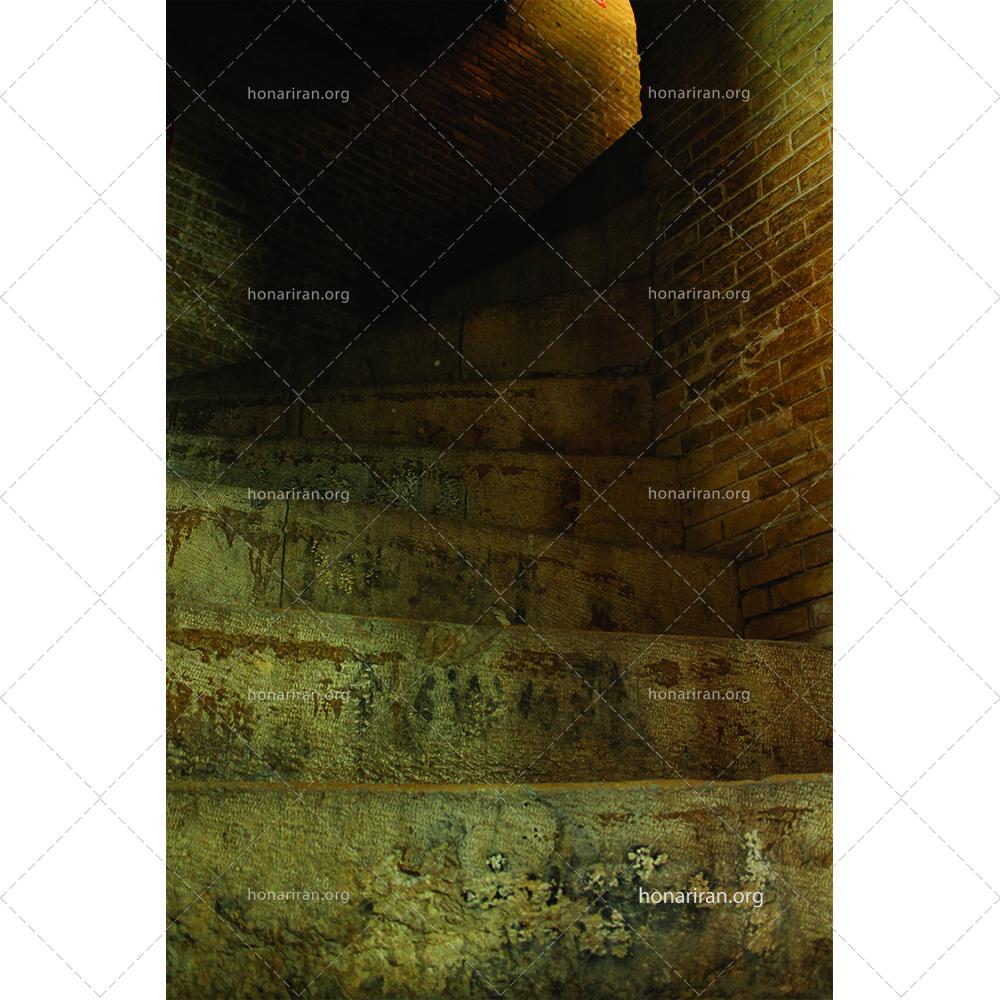 قطعه عکس با نام پله های امید