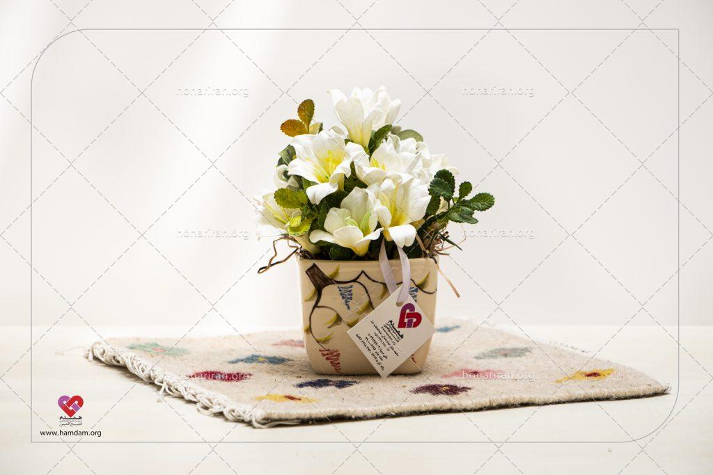 سبد گل سفید کوچک