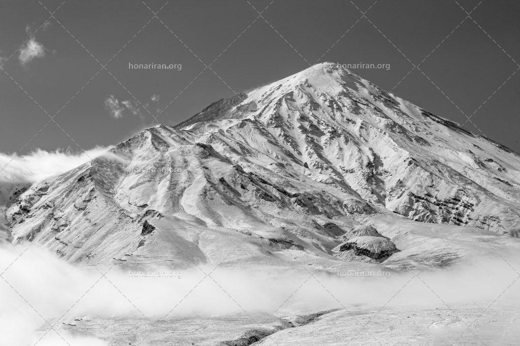 قطعه عکس دماوند در زمستان