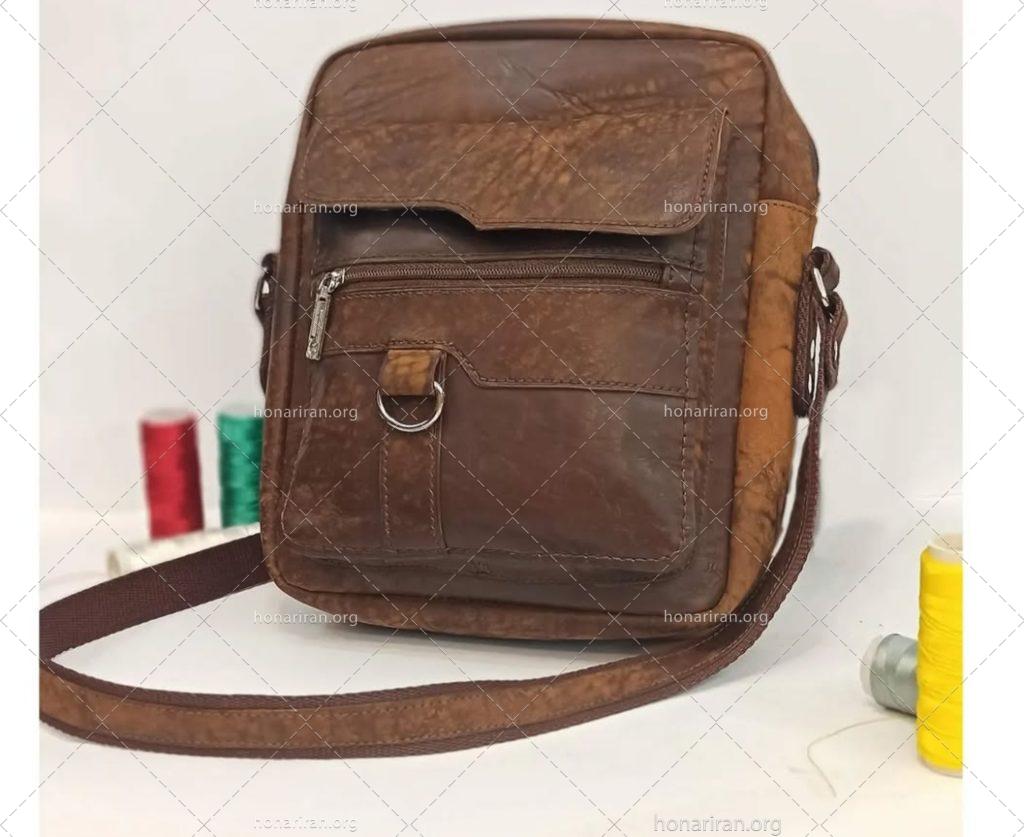 کیف دوشی چرم طبیعی طرح حبیب