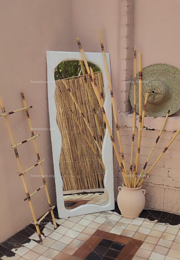 قاب آینه دفرمه