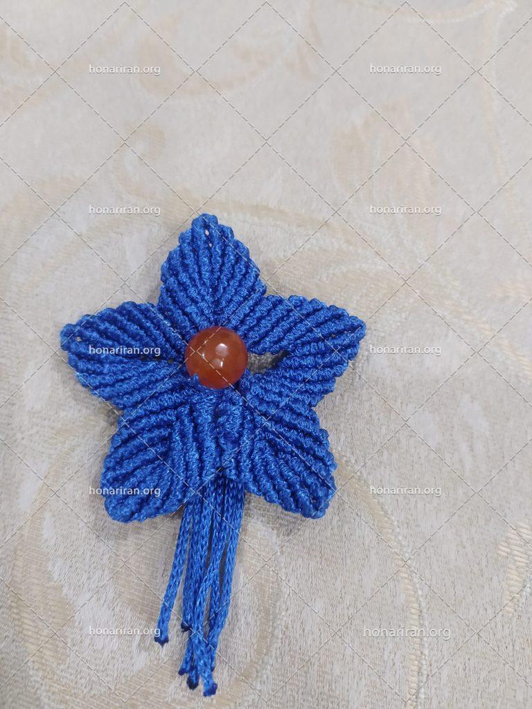 گل سینه مکرومه