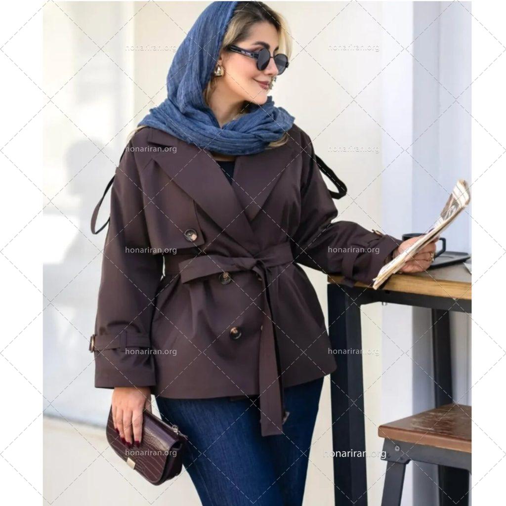 قطعه عکس بانوی خوش پوش ایرونی