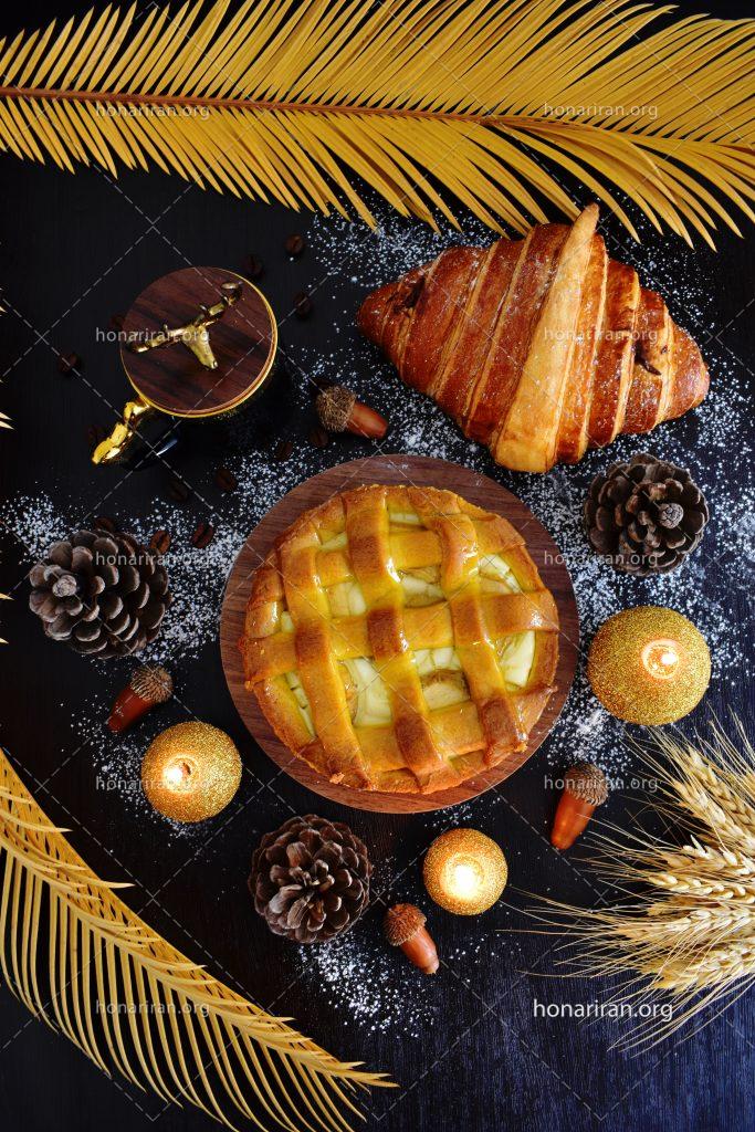 قطعه عکس پاییز با تارت سیب و کروسان