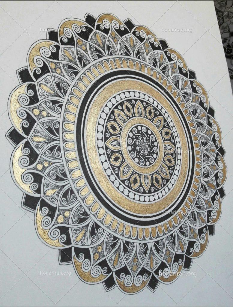 طرح ماندالا با استفاده از راپید و رنگ طلا