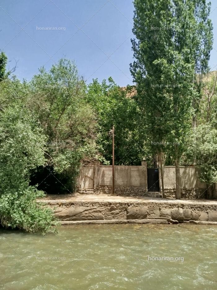 قطعه عکس رودخانه و طبیعت سبز اطراف فشم