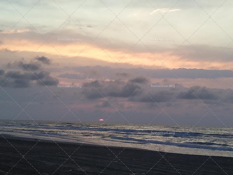 قطعه عکس کمی مانده به غروب در ساحل