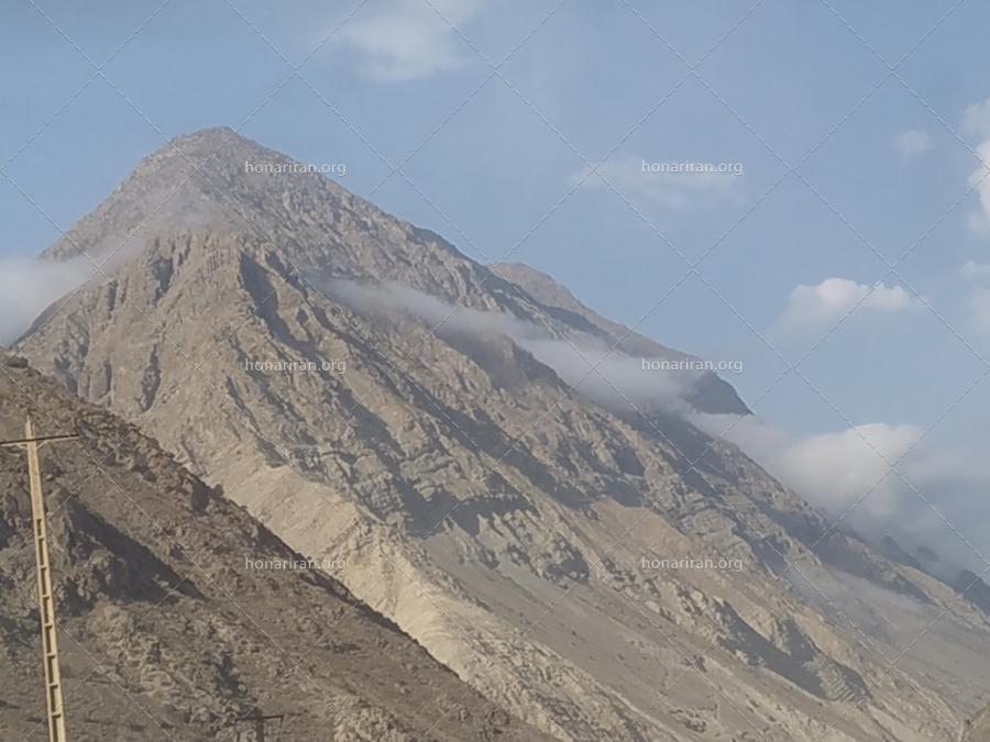 قطعه عکس ابر و‌ کوهستان