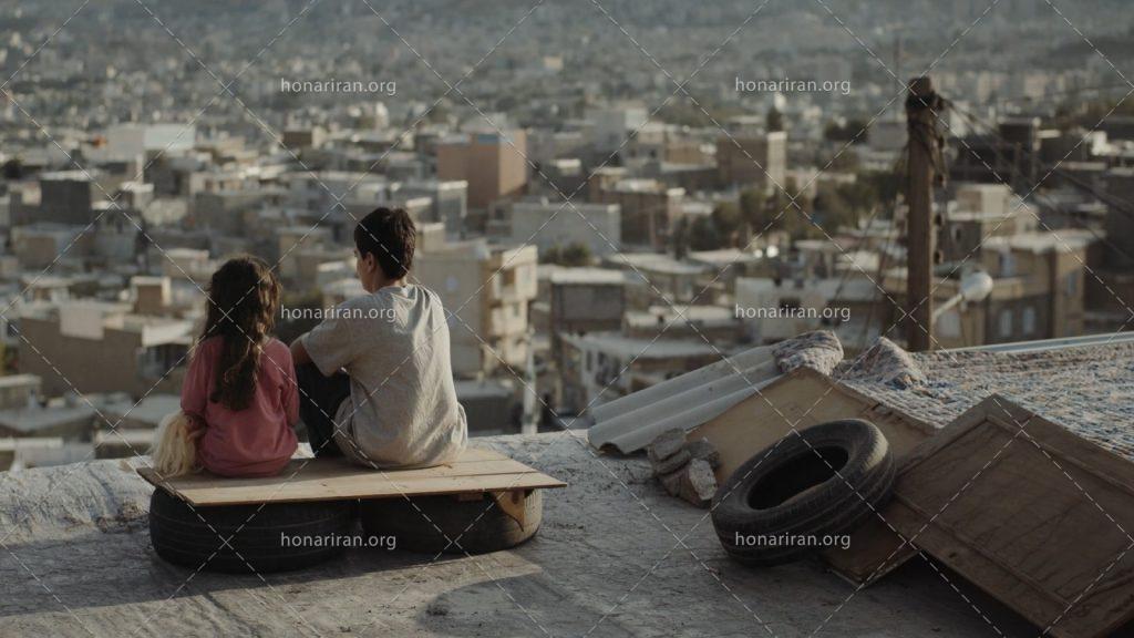 قطعه عکس «جهان با ما بخند»