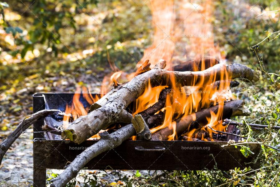 قطعه عکس شعله های سوزان آتش