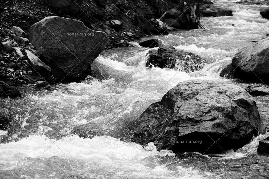 قطعه عکس رودخانه زیبا در تابستان – عکاسی از مناظر طبیعی