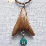 گردنبند دستساز سبک بوهو  با چوب ساحلی