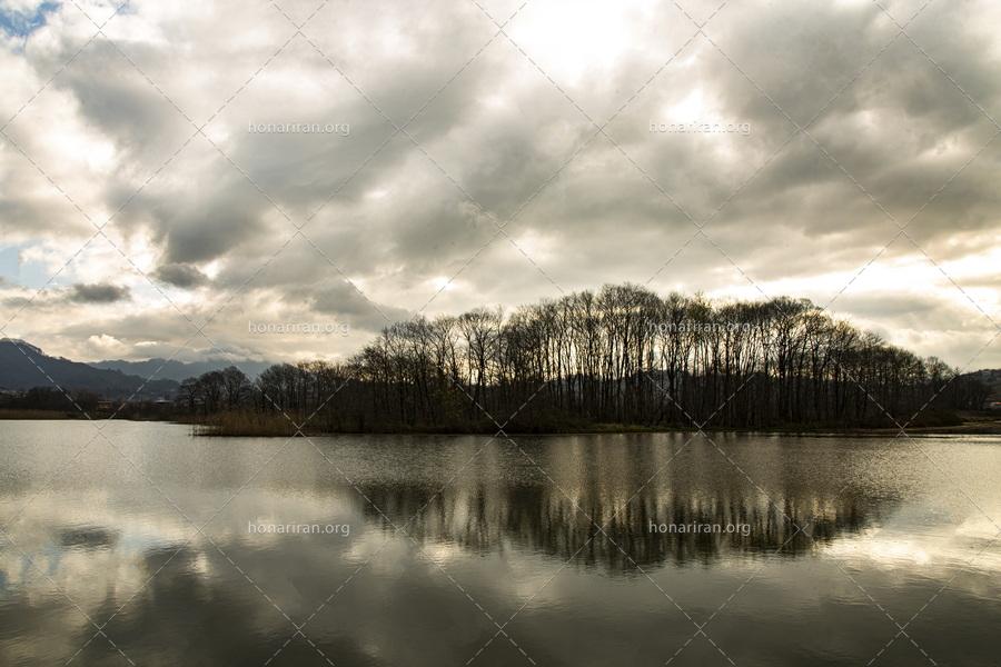 قطعه عکس تالاب سوستان گیلان ـ چشم اندازه‌ای زیبای طبیعت شمال ایران