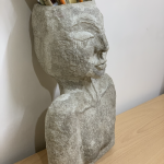 مجسمه زن، جا جا قلمویی