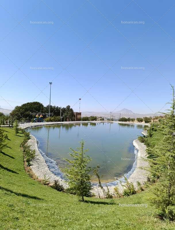 قطعه عکس دریاچه مادر
