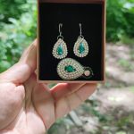گوشواره جواهر دوزی شده